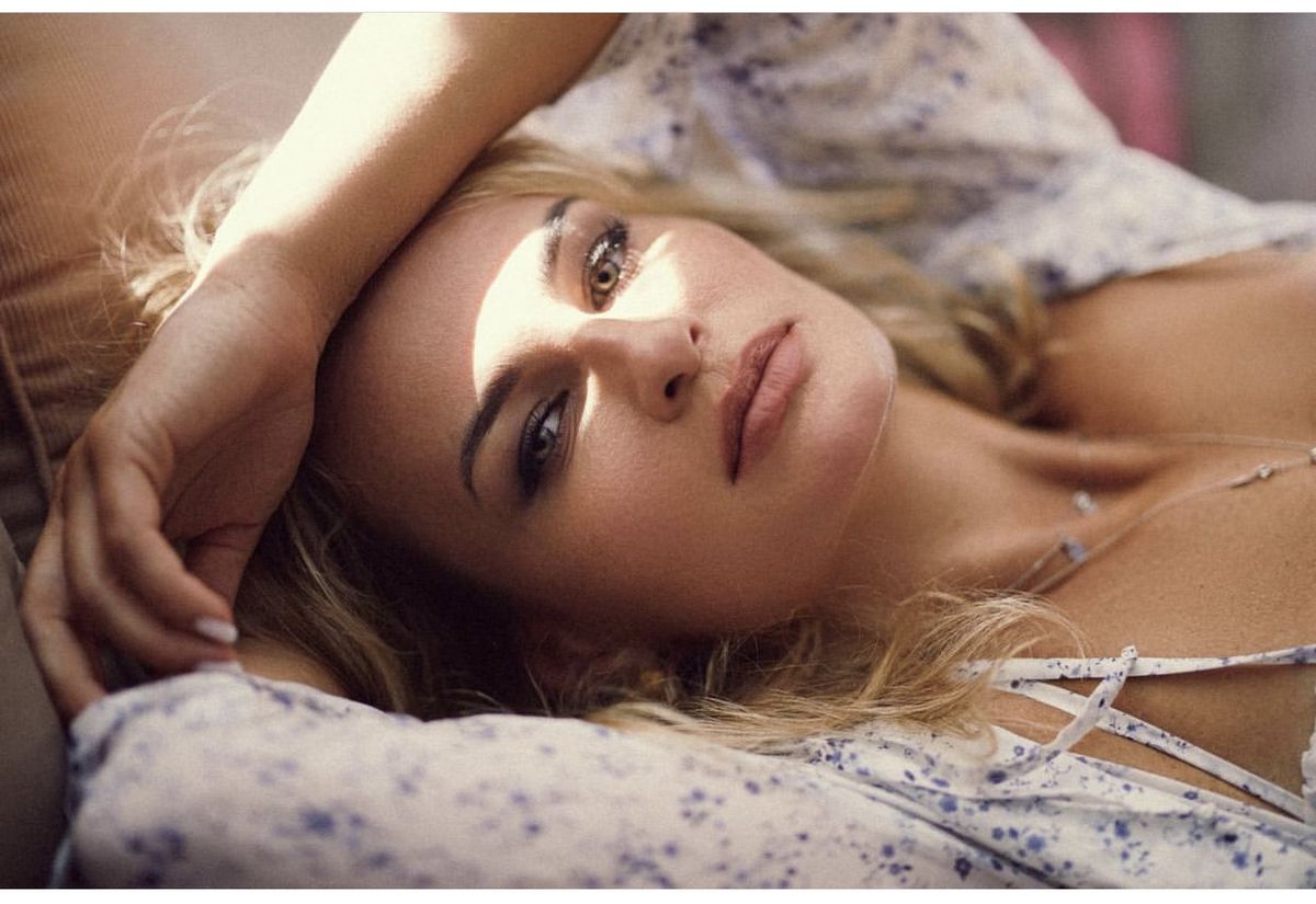 Ucraina a avut galerie de lux la meciul cu Austria de pe Arena Națională! Iubitele fotbaliștilor au făcut show în tribună