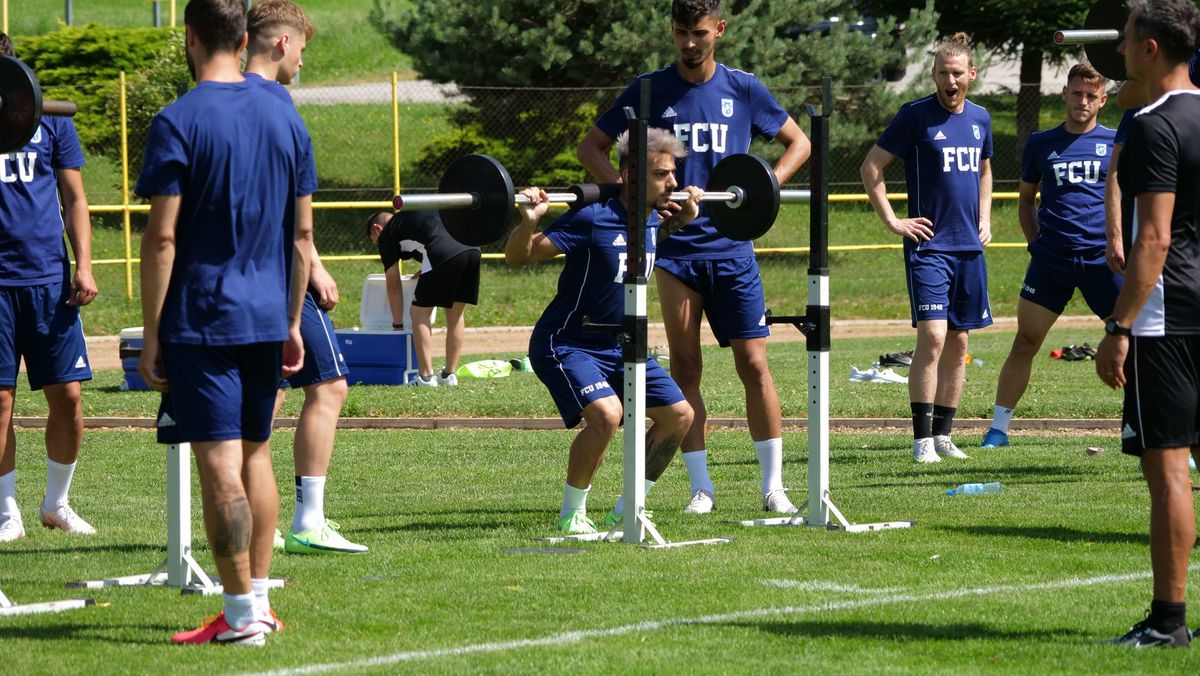 FCU Craiova, pe urmele lui Olympiakos și Red Bull Salzburg! Condiții de 5 stele pentru olteni