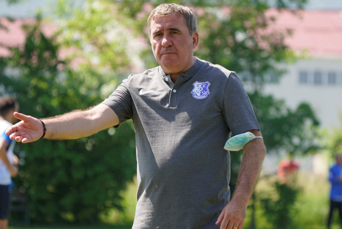 Hagi a condus primul antrenament la Farul » Noul transfer a ajuns deja în cantonament