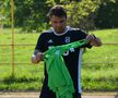 Adrian Mutu (42 de ani) a condus un antrenament cu mingea în această seară, în stagiul de pregătire pe care FCU Craiova îl efectuează în Slovenia. „Briliantul” testează un portar austriac, pe Armin Gremsl (26 de ani).