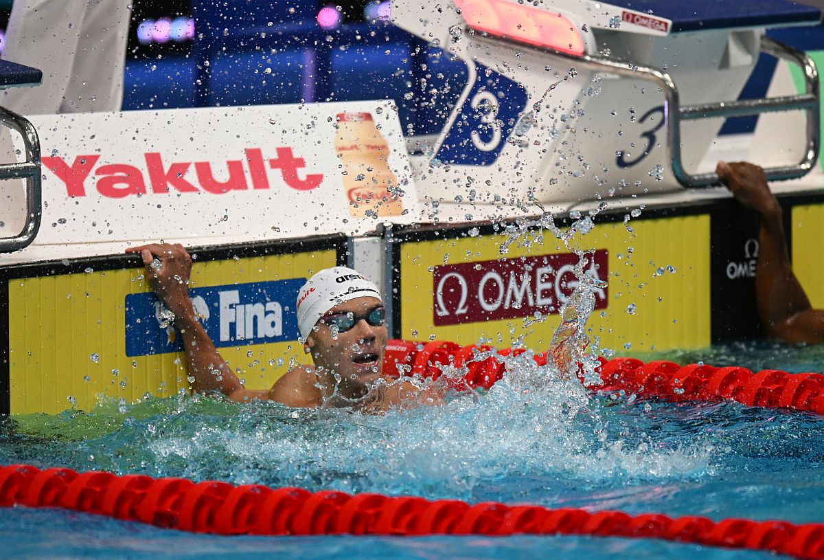 David Popovici, prima reacție după aurul cucerit la 100m liber: „E doar începutul! Sper că milioane de români m-au urmărit și că i-am făcut mândri”