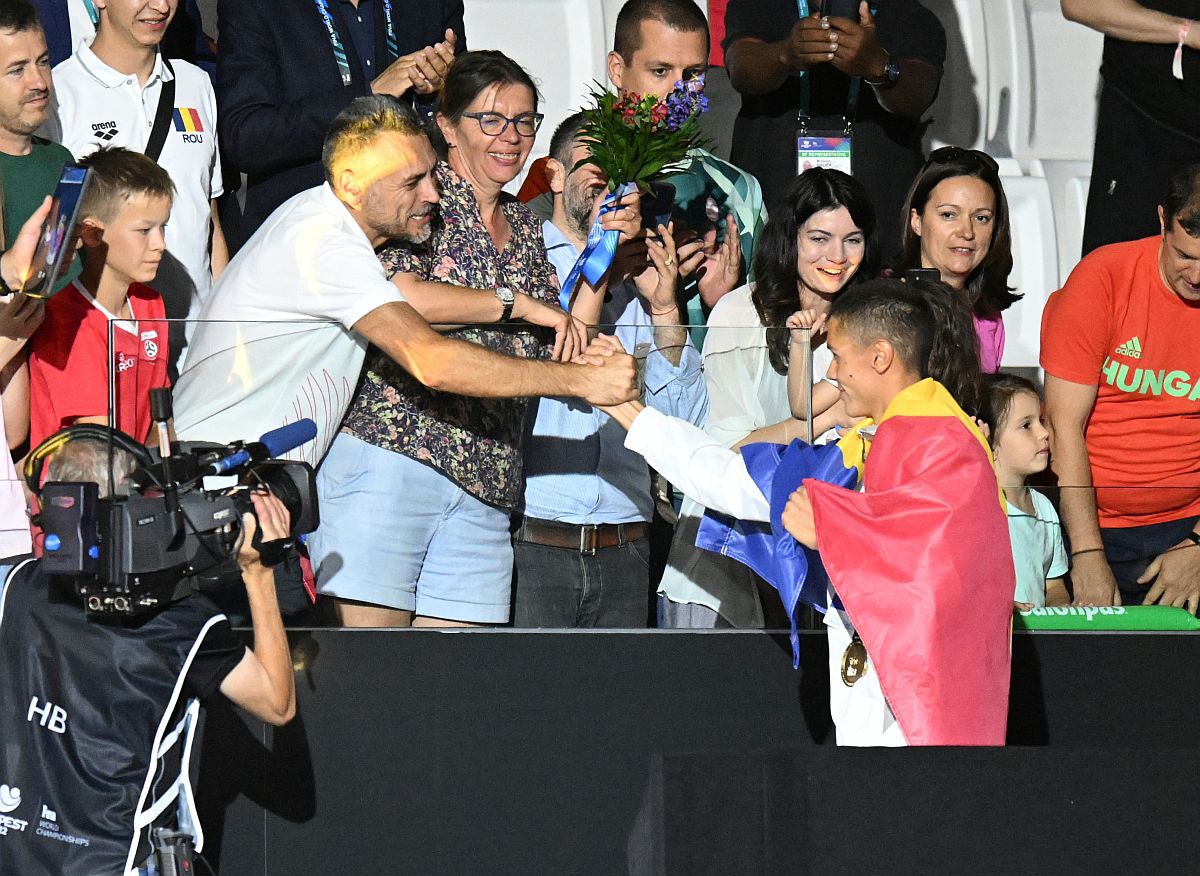 Nu rata, azi, o ediție specială a Gazetei Sporturilor » 7 pagini dedicate lui David Popovici, dublu campion mondial