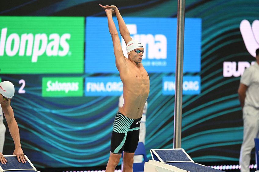La doar 17 ani, David Popovici a câștigat a doua medalie la Campionatele Mondiale de natație, în finala probei de 100 de metri liber, considerată regina înotului! 47.58 a fost timpul scos de fenomenul sportului românesc!
