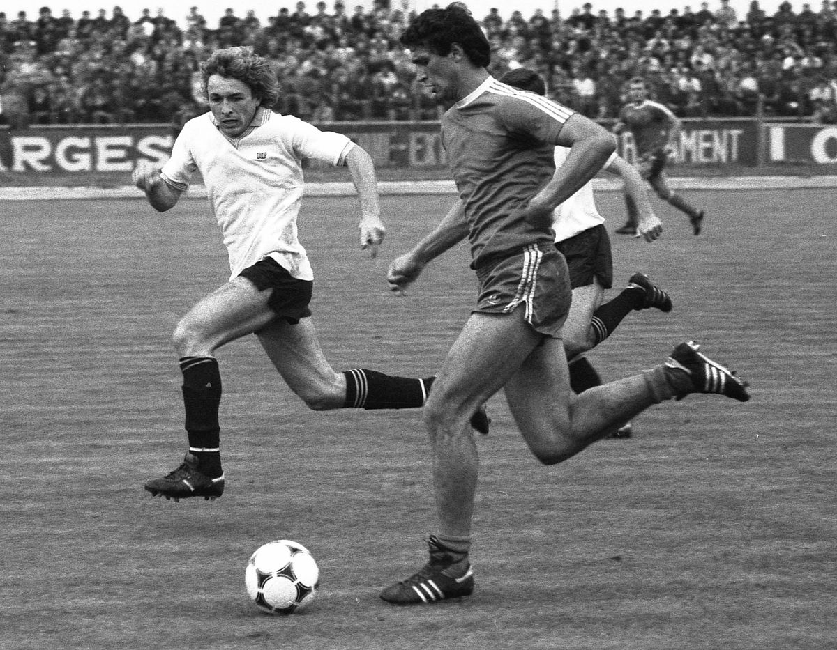 Rodion Cămătaru #65 » Povestea neștiută a meciului pe care Cami l-a jucat pentru Benfica, în 1985, la un turneu la care a participat și Dinamo