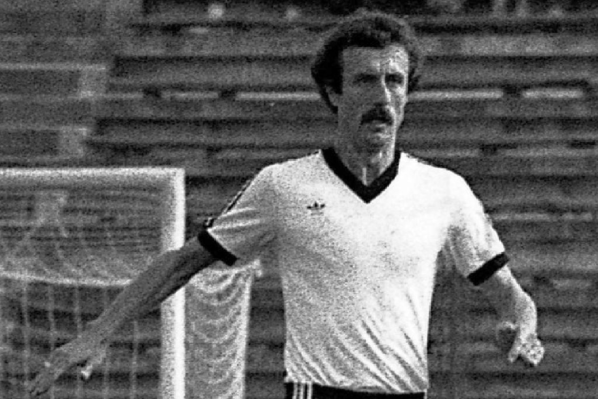 Căpitanul istoric al unei echipe de tradiție se pune contra curentului, dar avertizează naționala: „Ne cam tremură jambierele dacă se întâmplă asta la toamnă!”