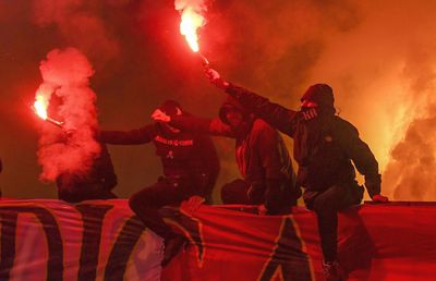 Cum s-a rupt Steaua Bulgariei în două echipe acum rivale » O luptă dramatică pentru putere, bani și identitate la CSKA Sofia: lanț uman de ultrași, oraș sub „lacăt”, amenințări