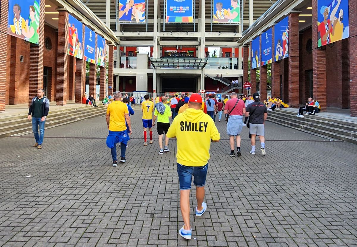 Belgia - România, atmosfera de la stadion: imagini surprinse pe străzi