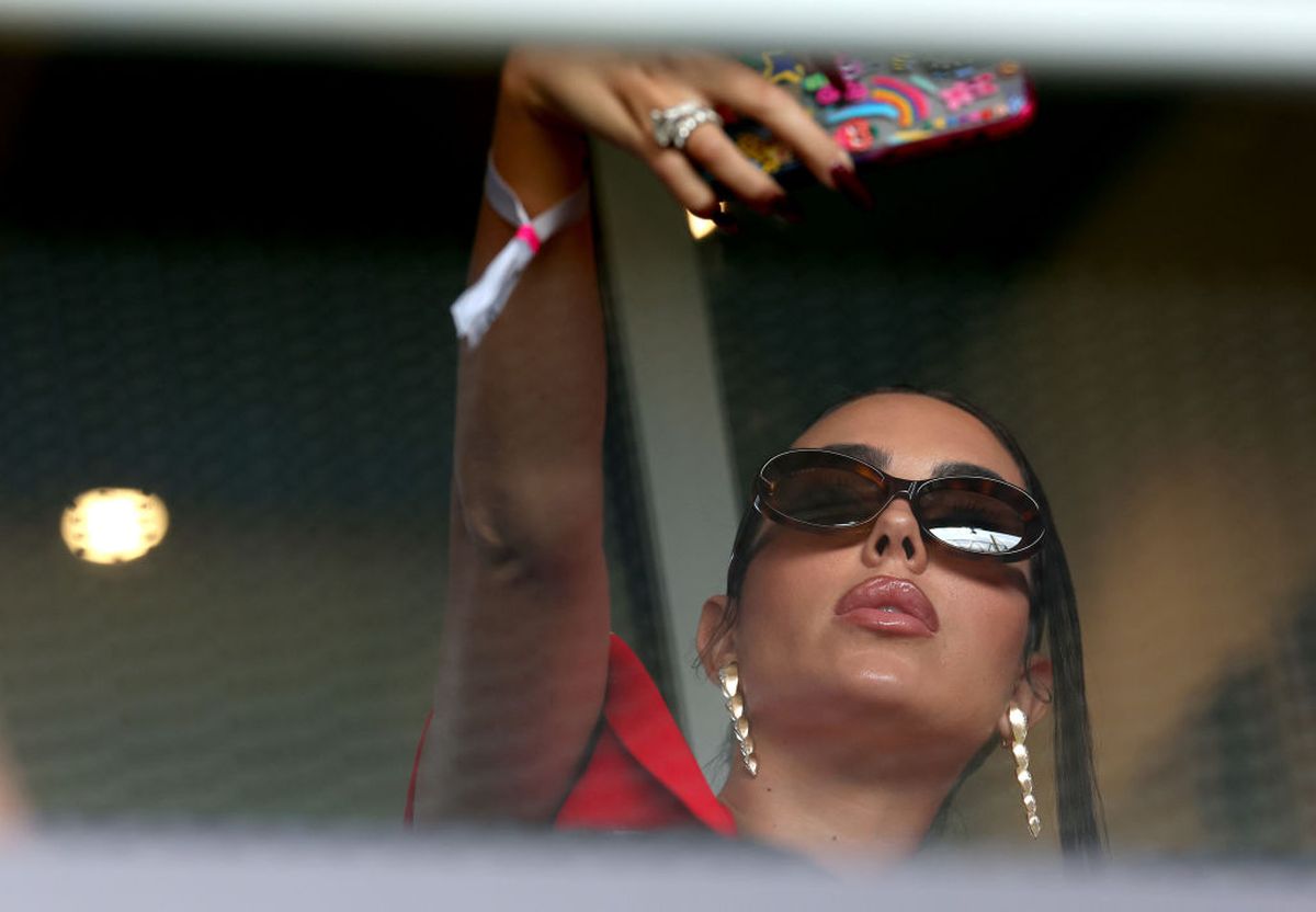 Iubita lui Cristiano Ronaldo a întors toate capetele la Dortmund! Cum a fost surprinsă în tribune la Turcia  - Portugalia