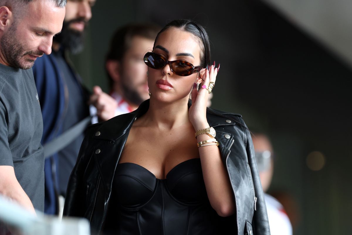 Iubita lui Cristiano Ronaldo a întors toate capetele la Dortmund! Cum a fost surprinsă în tribune la Turcia  - Portugalia