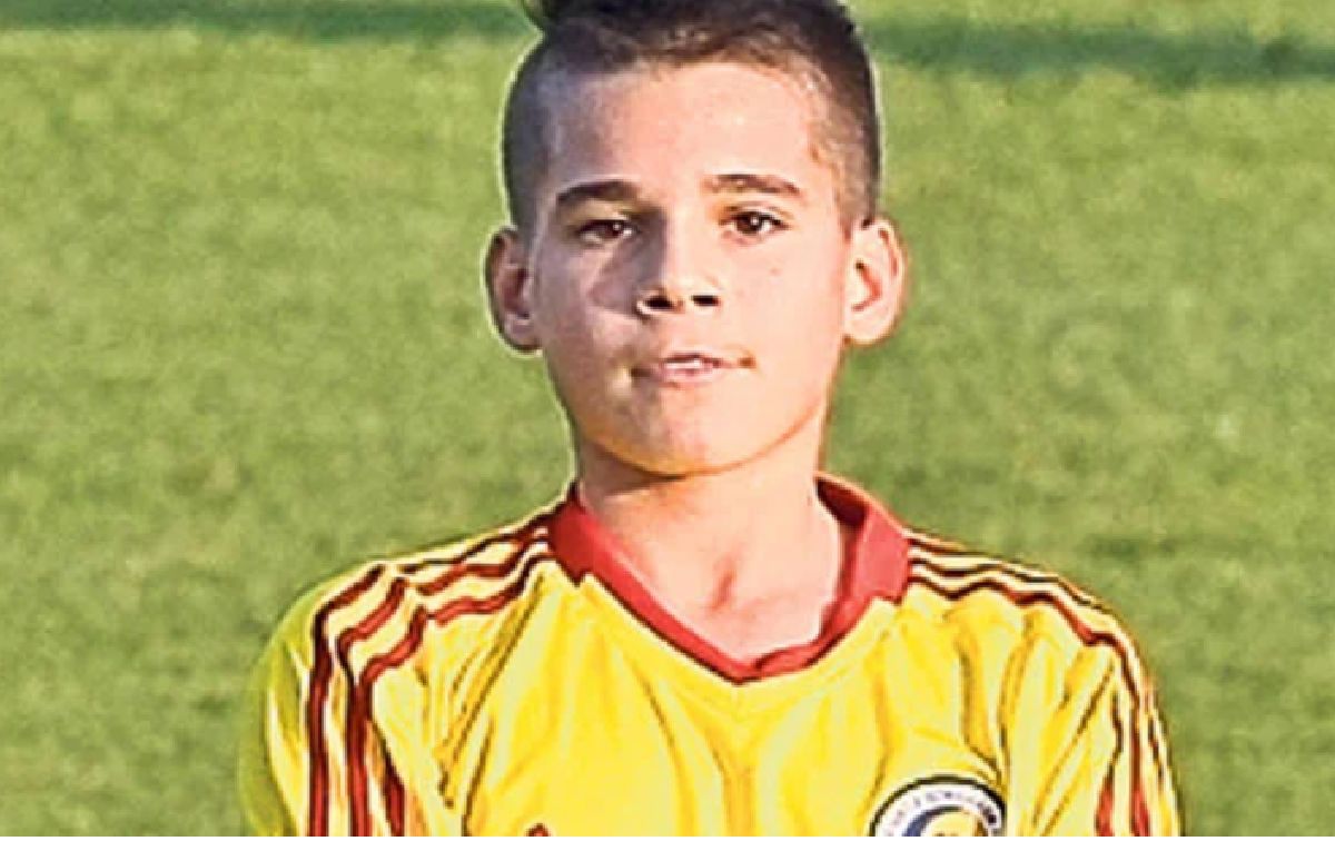 „Au făcut copiii noştri dinţi” » Fotografii de senzație cu „tricolorii” care pot scrie istorie pentru România la EURO. Îi recunoști pe toți?