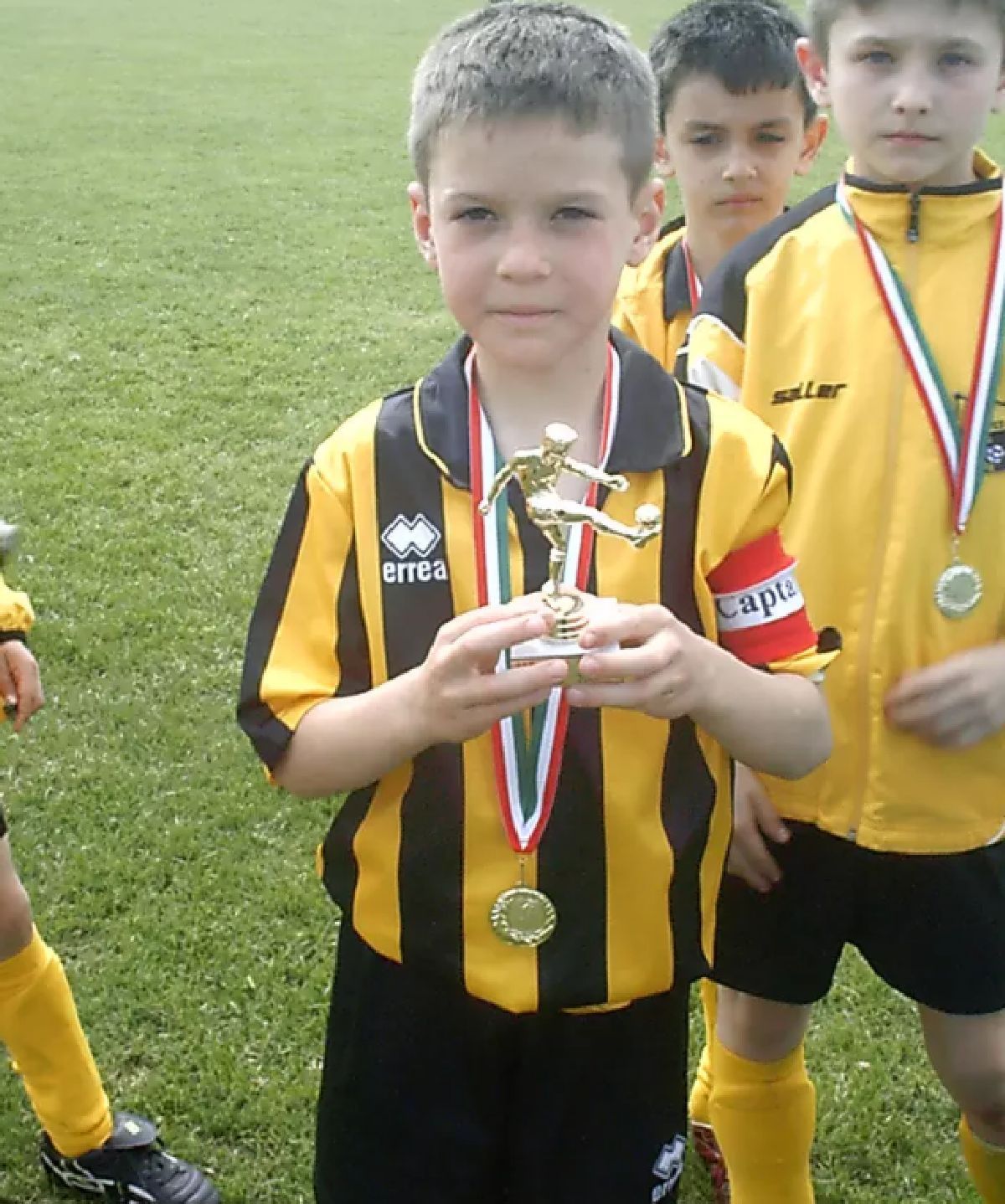 „Au făcut copiii noştri dinţi” » Fotografii de senzație cu „tricolorii” care pot scrie istorie pentru România la EURO. Îi recunoști pe toți?