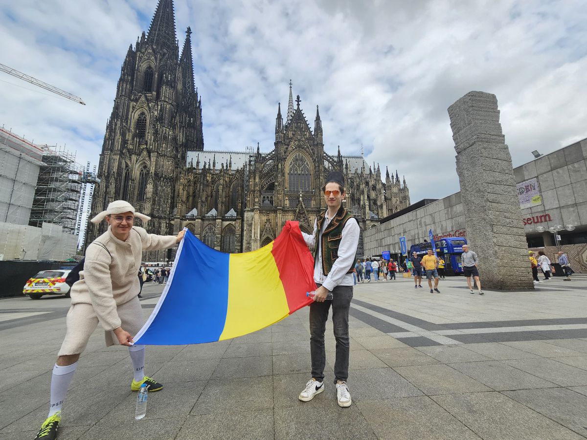 Fanii României, show la Koln! Imagini spectaculoase: „Mujdei is better than chocolate"