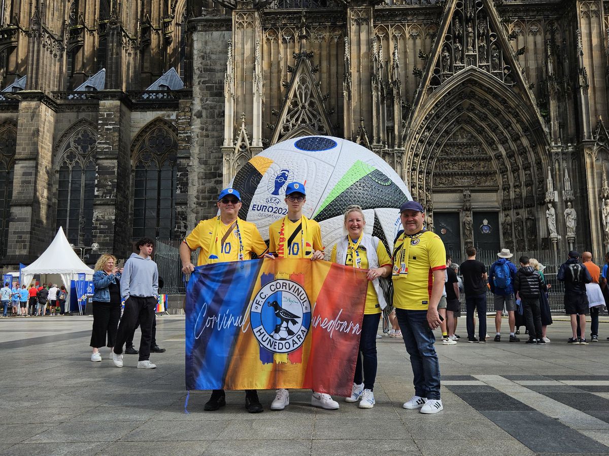Imagini spectaculoase cu fanii români, înainte de Belgia – România
