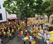 Românii se îndreaptă spre stadion / FOTO: GSP