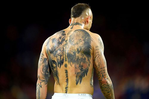 Spatele lui Denis Alibec, acoperit cu tatuaje, foto: Guliver/gettyimages