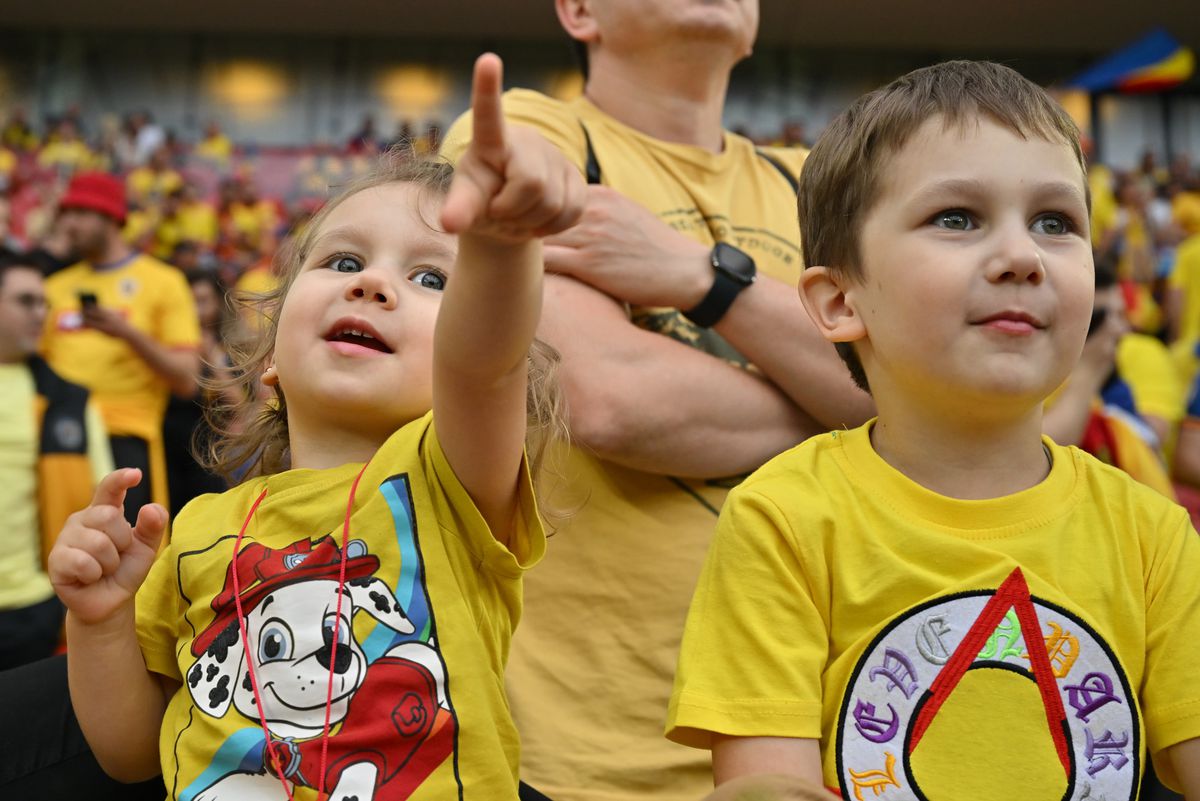 Belgia - România, atmosfera de la stadion: imagini surprinse pe străzi