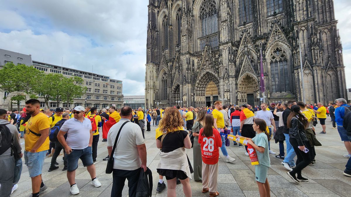 Fanii României, show la Koln! Imagini spectaculoase: „Mujdei is better than chocolate"