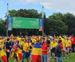 Românii se îndreaptă spre stadion / FOTO: GSP
