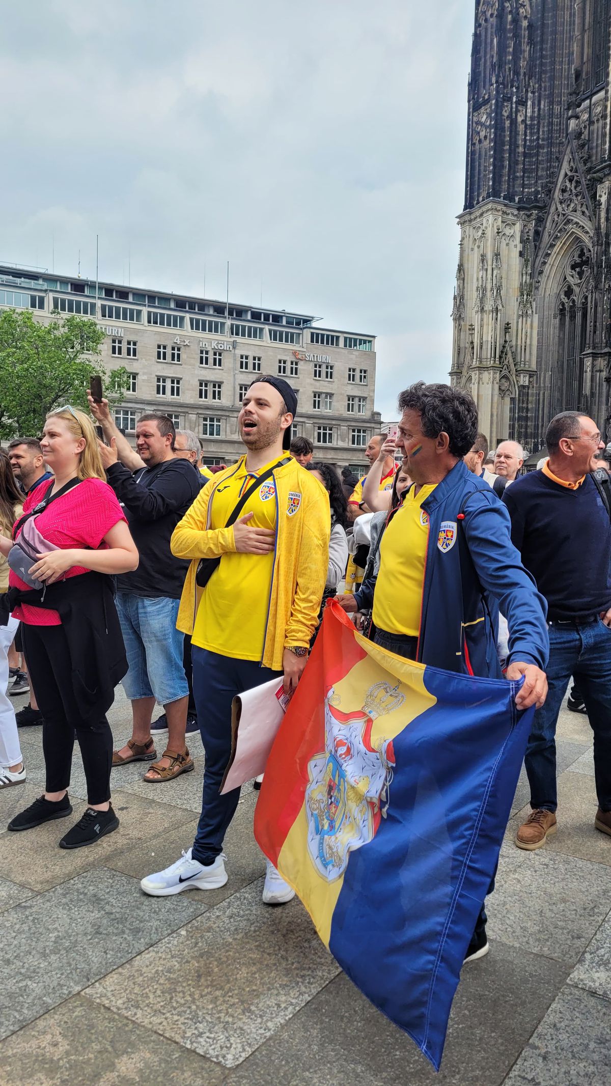 Imagini spectaculoase cu fanii români, înainte de Belgia – România