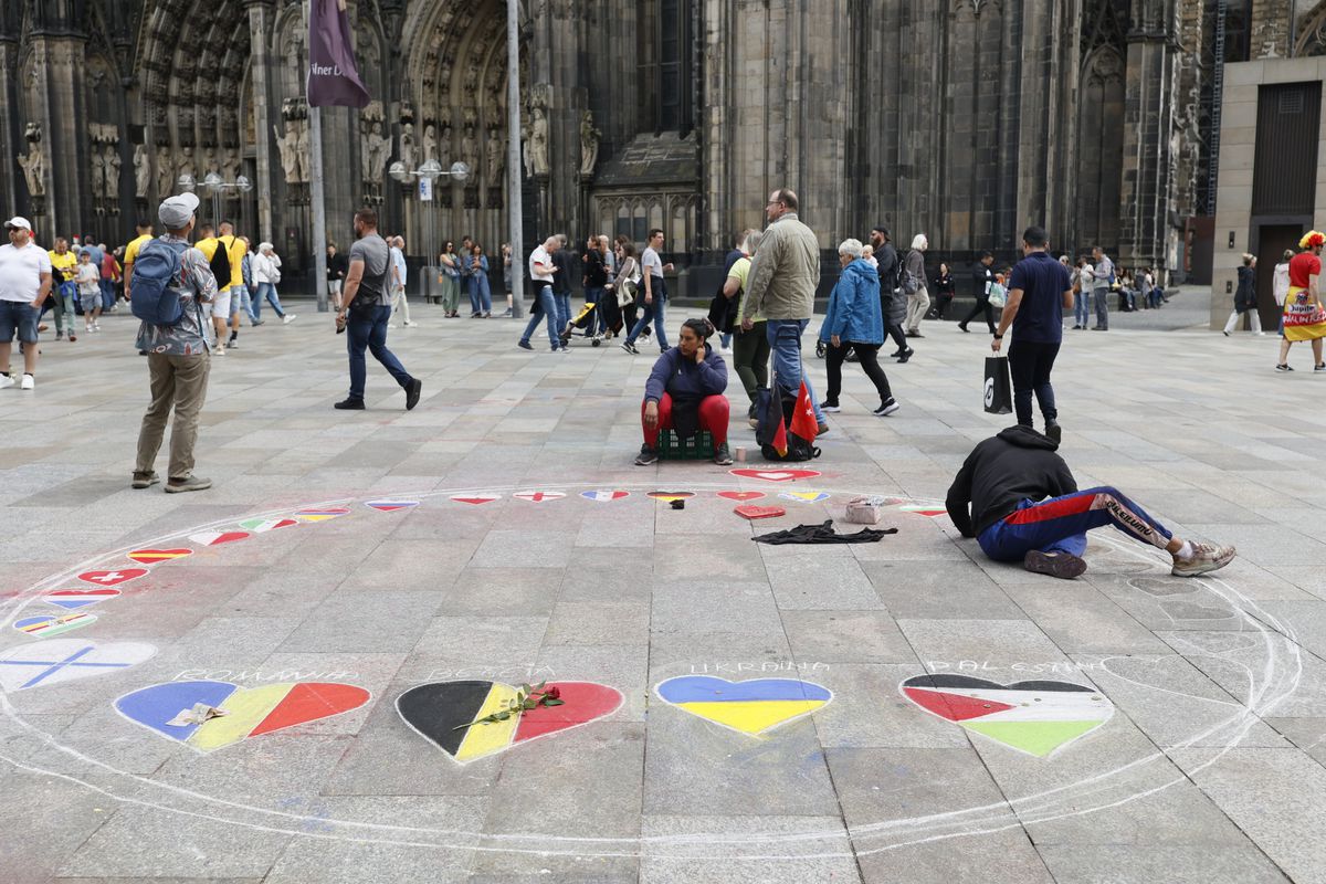 Imagini spectaculoase cu fanii români, înainte de Belgia – România