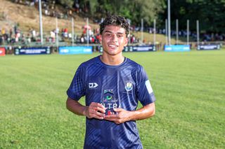 Cu ce se ocupă în viața de zi cu zi jucătorul de la Auckland City care a primit tricoul lui Di Maria