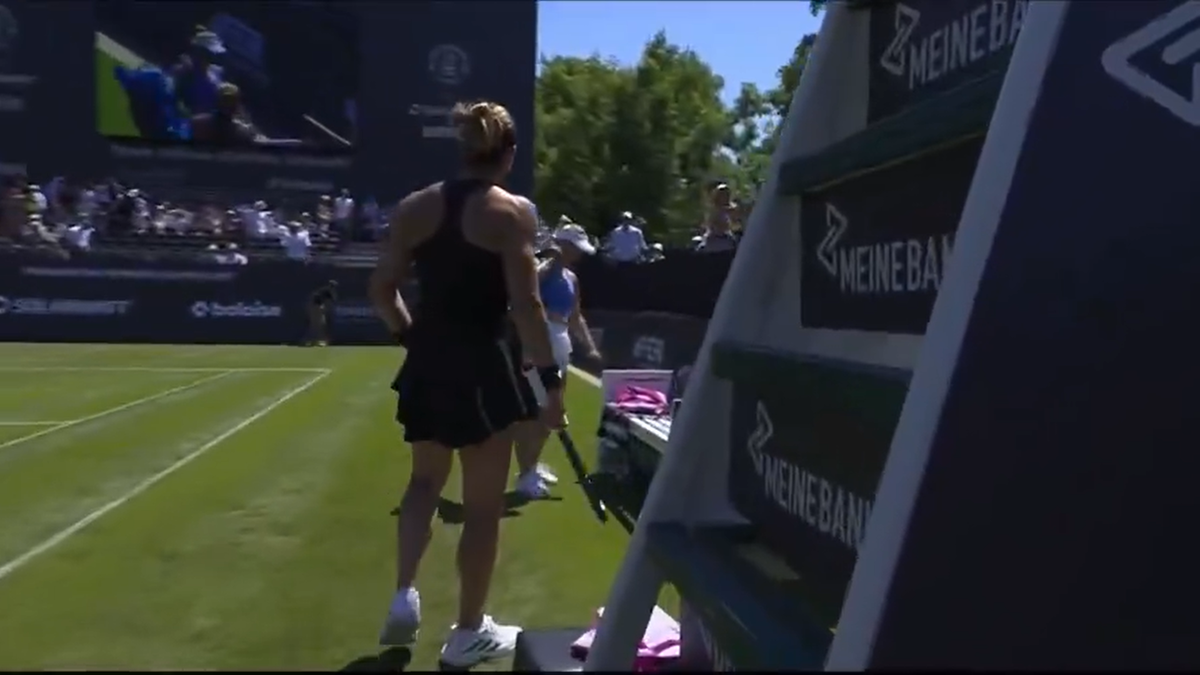 Scandal de proporții la finalul meciului: „Go f**k yourself!” » Jucătoarele și-au aruncat cuvinte grele la fileu