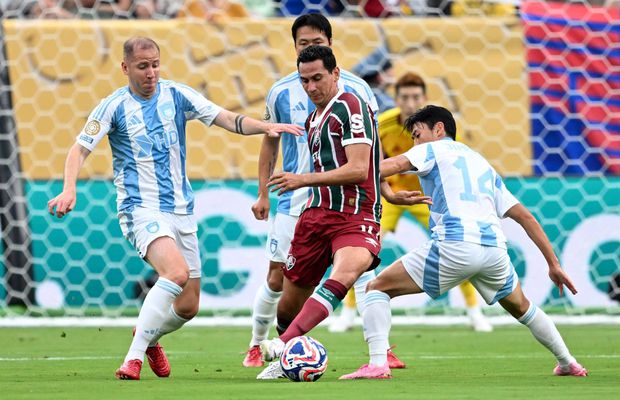 A condus cu 2-1, dar a pierdut clar și a fost eliminată de la Campionatul Mondial al Cluburilor