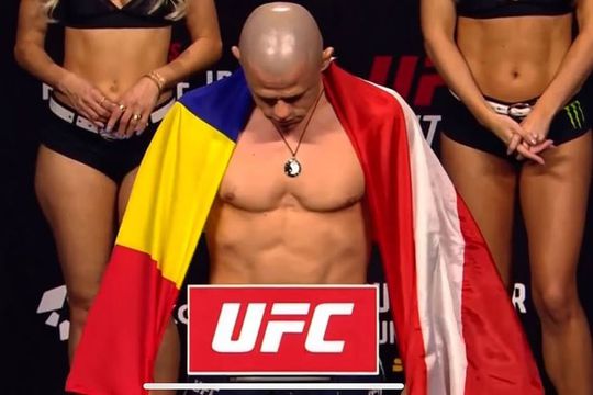 Mohamed Naimov a înregistrat a 13-a victorie în MMA-ul profesionist. El l-a învins prin decizie unanimă la puncte pe Bogdan Grad, român care luptă sub steagul Austriei, într-o luptă din main card-ul primului eveniment istoric UFC din Baku.
