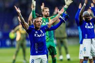 Cei doi magnifici de la Oviedo » Expertul în promovări, protagonist în povestea „veteranului” Santi Cazorla: s-a întors acasă pentru a îndeplini miracolul