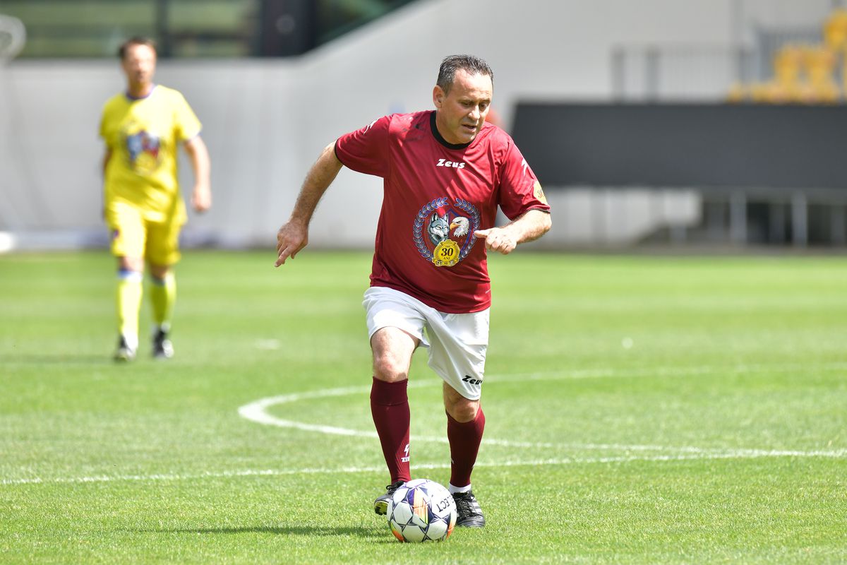 Show total la reeditarea XXL a Cupei României 1995, Petrolul – Rapid: „Ia liftul, «Vioară»!” + cum au „blătuit” partida și imagini inedite din meci și de la petrecere