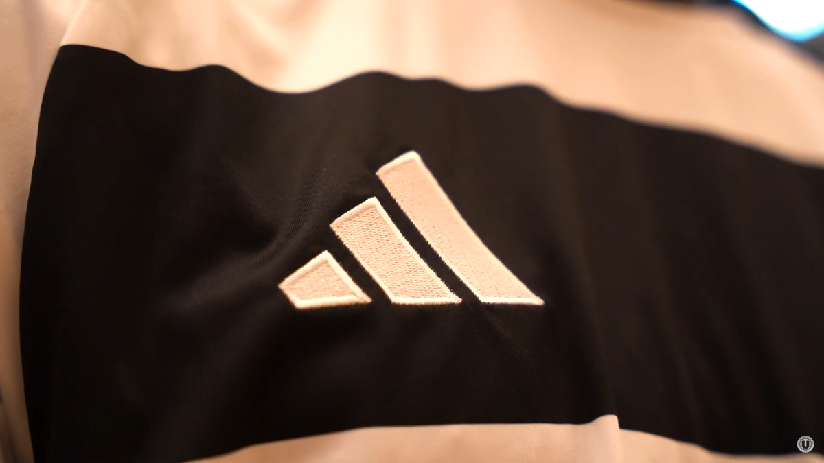 Universitatea Cluj a prezentat noile echipamente! Marea diferență față de sezonul trecut