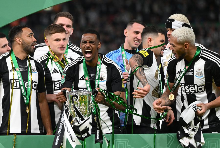 Liverpool pregătește o nouă ofertă pentru Isak » „Cormoranii” sunt gata să dea trei jucători la schimb