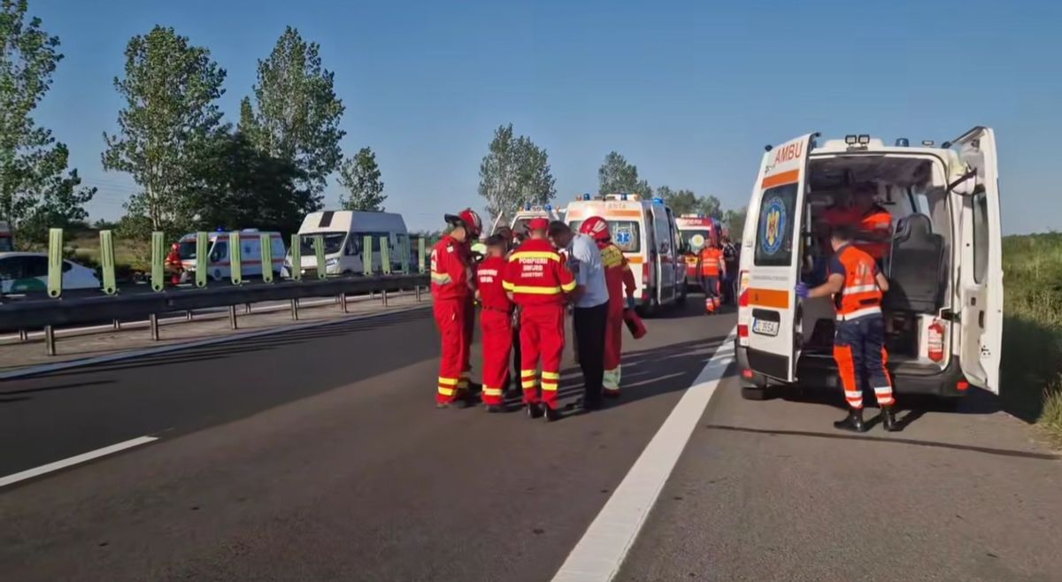 Accident grav pe Autostrada Soarelui: autocarul răsturnat transporta o echipă de baschet de copii » Un adult decedat, doi minori internați la spitalul Grigore Alexandrescu