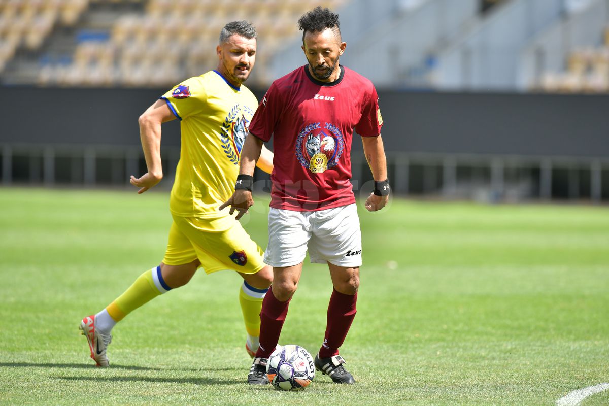 Show total la reeditarea XXL a Cupei României 1995, Petrolul – Rapid: „Ia liftul, «Vioară»!” + cum au „blătuit” partida și imagini inedite din meci și de la petrecere