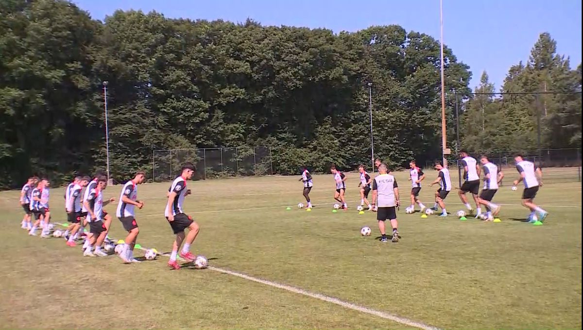 Cantonament FCSB în Olanda