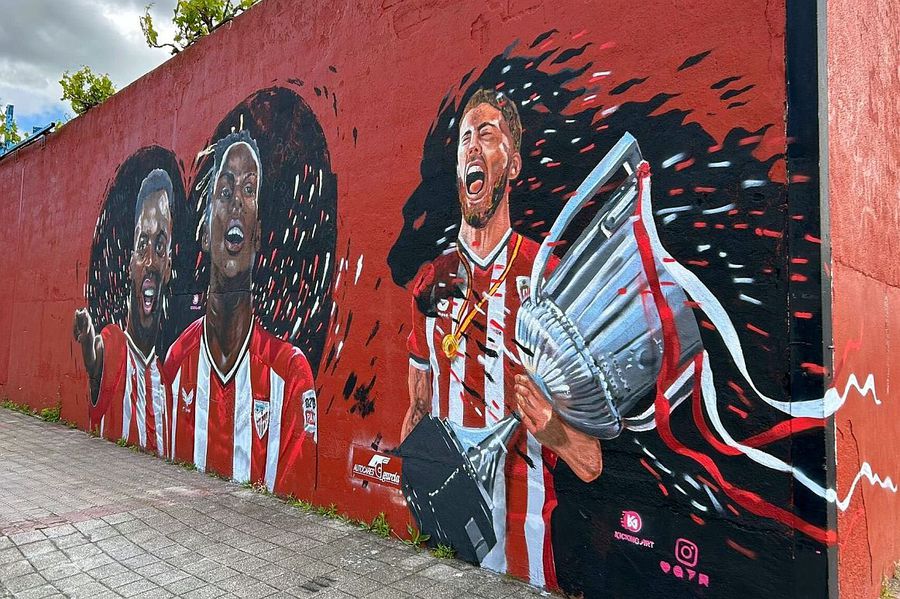 L-au șters din emblematica pictură murală, după ce au auzit că vrea la Barcelona: „Voi nu faceți parte din această familie!”
