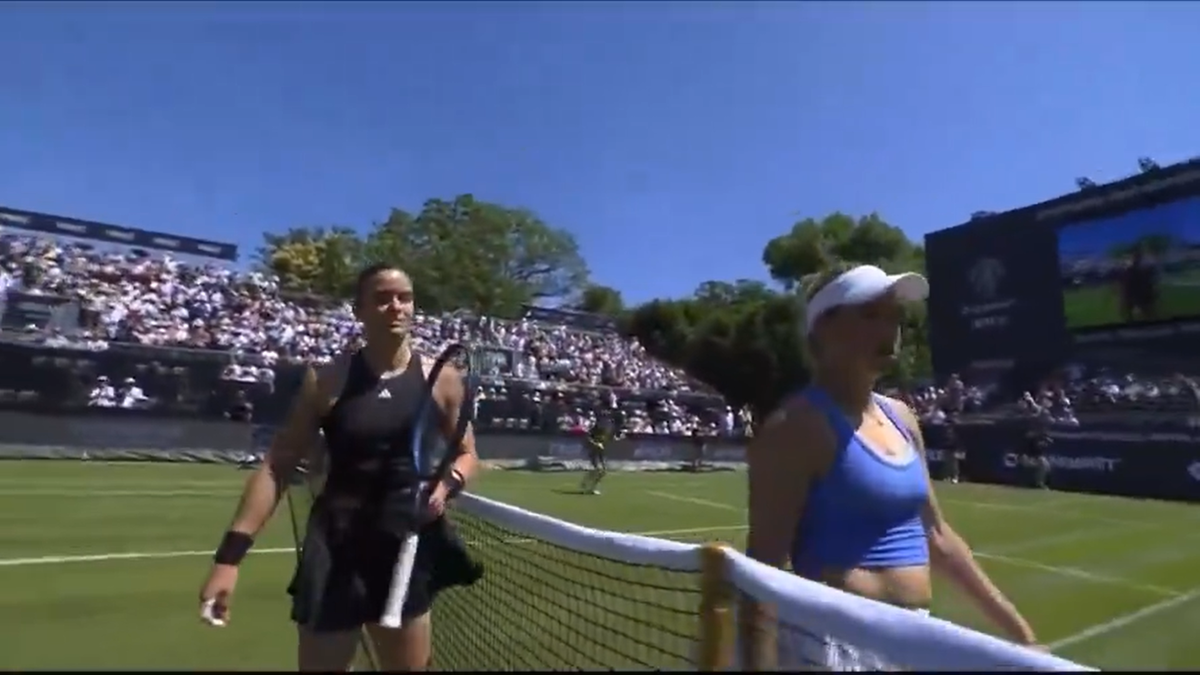 Scandal de proporții la finalul meciului: „Go f**k yourself!” » Jucătoarele și-au aruncat cuvinte grele la fileu