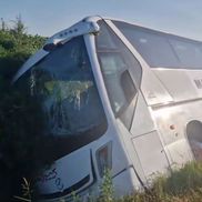 Accident grav pe A2, în care a fost implicat autocarul unei echipe de baschet din Oradea/Foto: ISU Călărași