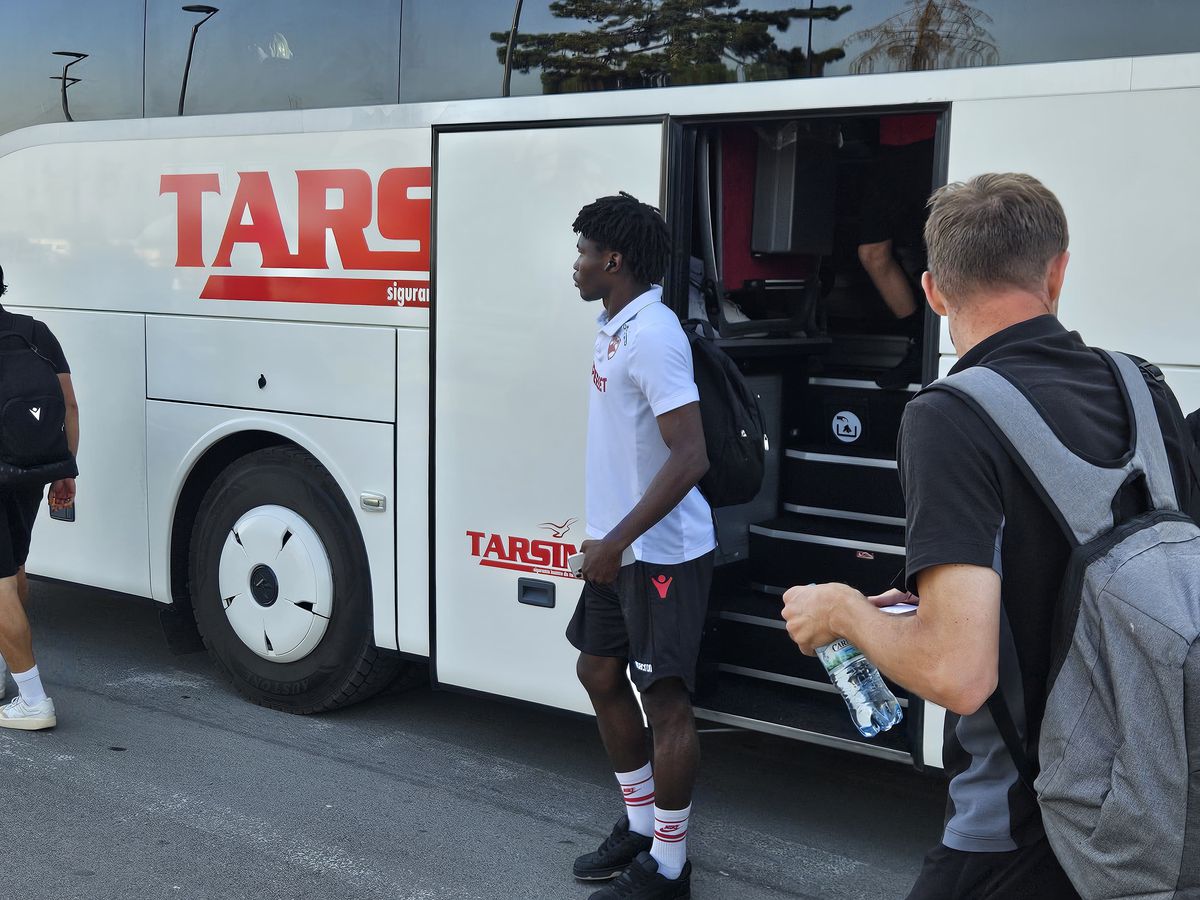 Dinamo a plecat în cantonamentul din Polonia