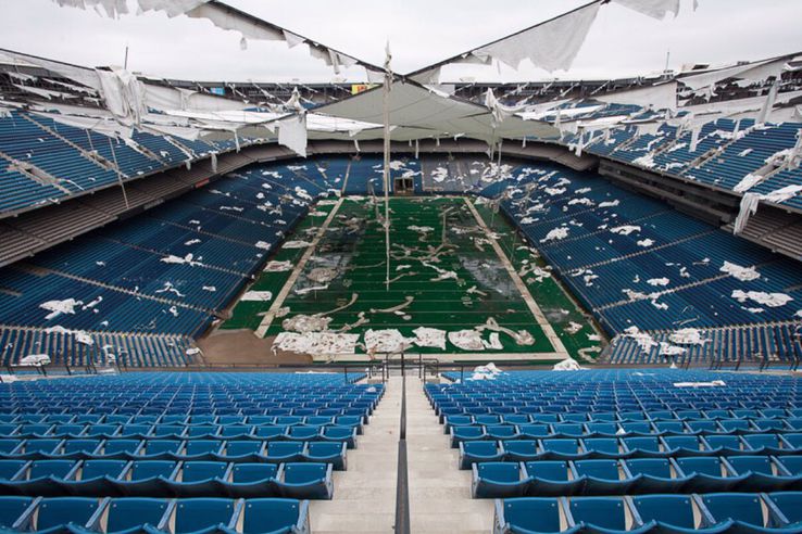 Stadionul „Silverdome” din Detroit înainte de demolare