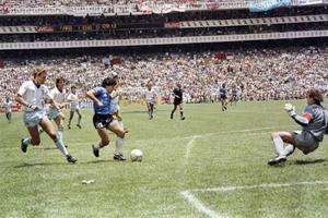 Acum 40 de ani, ziua în care Maradona a intrat în istorie: „Mâna lui Dumnezeu” + „Golul secolului”