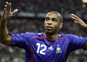 Regele cu jumătate de coroană mondială » Thierry Henry, artistul care a schimbat modul în care lumea privea un atacant