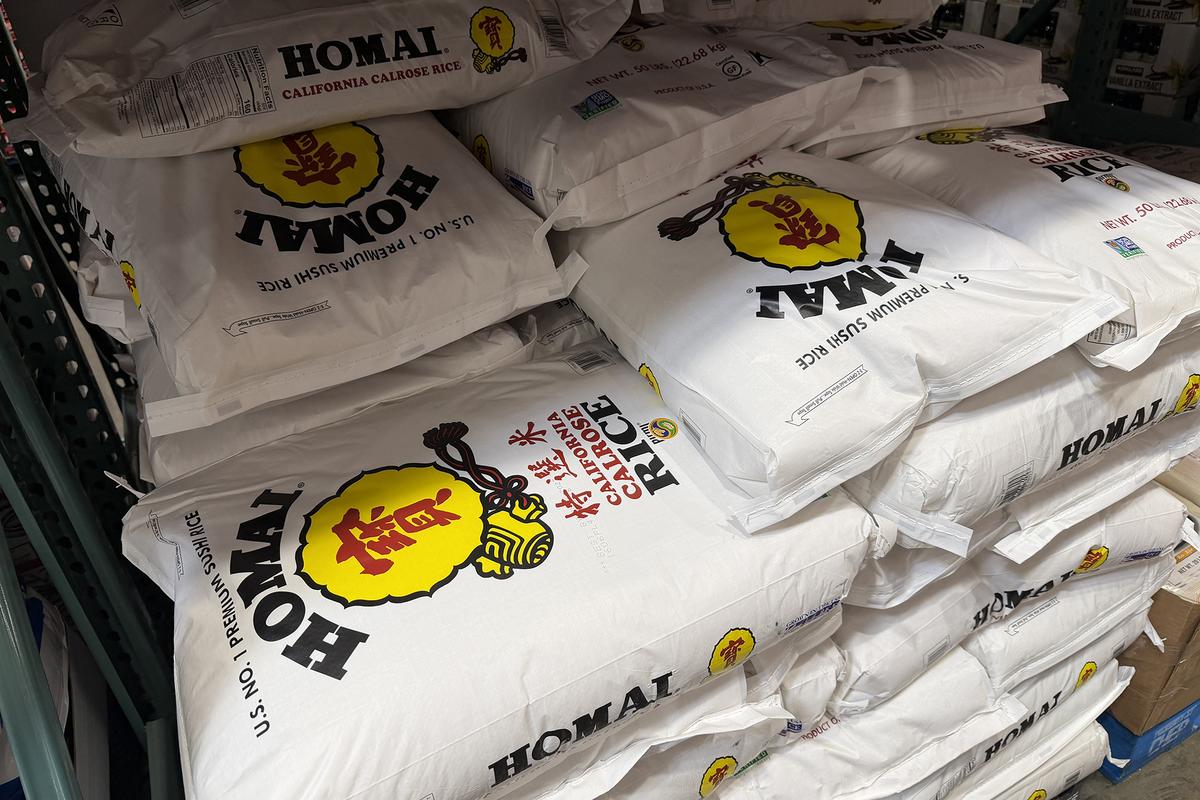 Totul e mai mare în Texas! Benzinării cu sute de pompe și hypermarketuri cât un stadion de fotbal
