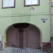 Cum arată casa unde a copilărit Ion Țiriac // foto: Andrei Furnigă (GSP)