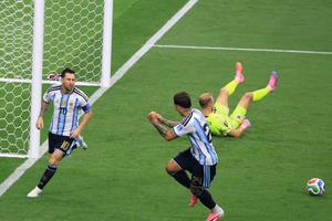 Argentina - Austria » Leo Messi a ratat penalty, dar marchează GOLUL cu care intră în istorie înaintea pauzei!
