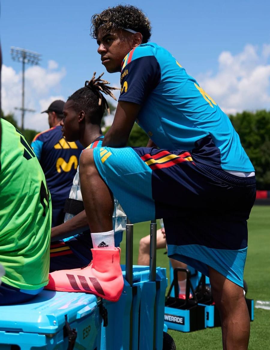 Fițe SF pentru fotbaliștii de la Mondiale: veste de răcire și ghete care-ți răcesc piciorul