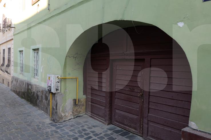 Cum arată casa unde a copilărit Ion Țiriac // foto: Andrei Furnigă (GSP)