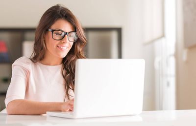 Când trebuie companiile să apeleze la advertorialele SEO?