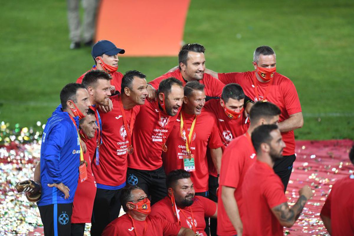 SEPSI - FCSB 0-1. Toni Petrea, la primul trofeu din cariera de „principal”: „Jucătorii au fost un pic surprinși de antrenamente”