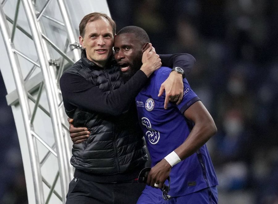 Thomas Tuchel și Rudiger, după ce au câștigat Liga Campionilor, foto: Imago „Vedeam ura reală în ochii lor” » Rudiger a publicat o scrisoare zdrobitoare despre rasism: ce a pățit în Germania, când a vrut să ajute o femeie